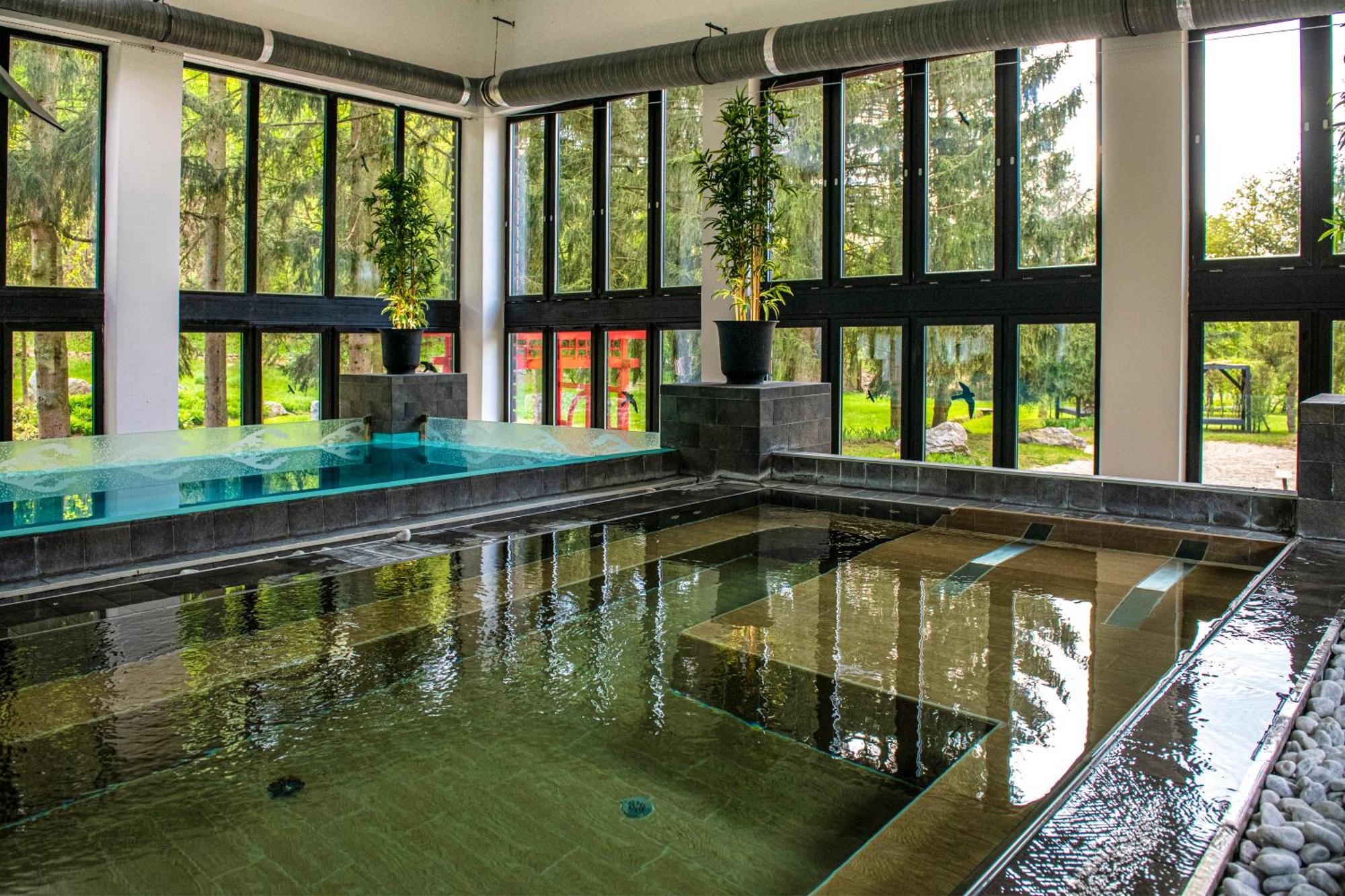 Oxigen Family Hotel Noszvaj Buitenkant foto